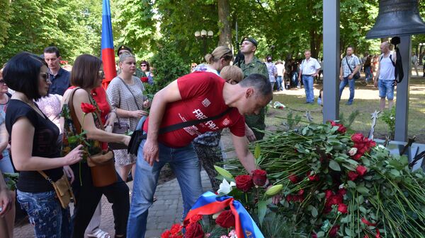 Митинг-реквием в память о жертвах авиаудара по Луганской облгосадминистрации в 2014 году. 2 июня 2019 года
