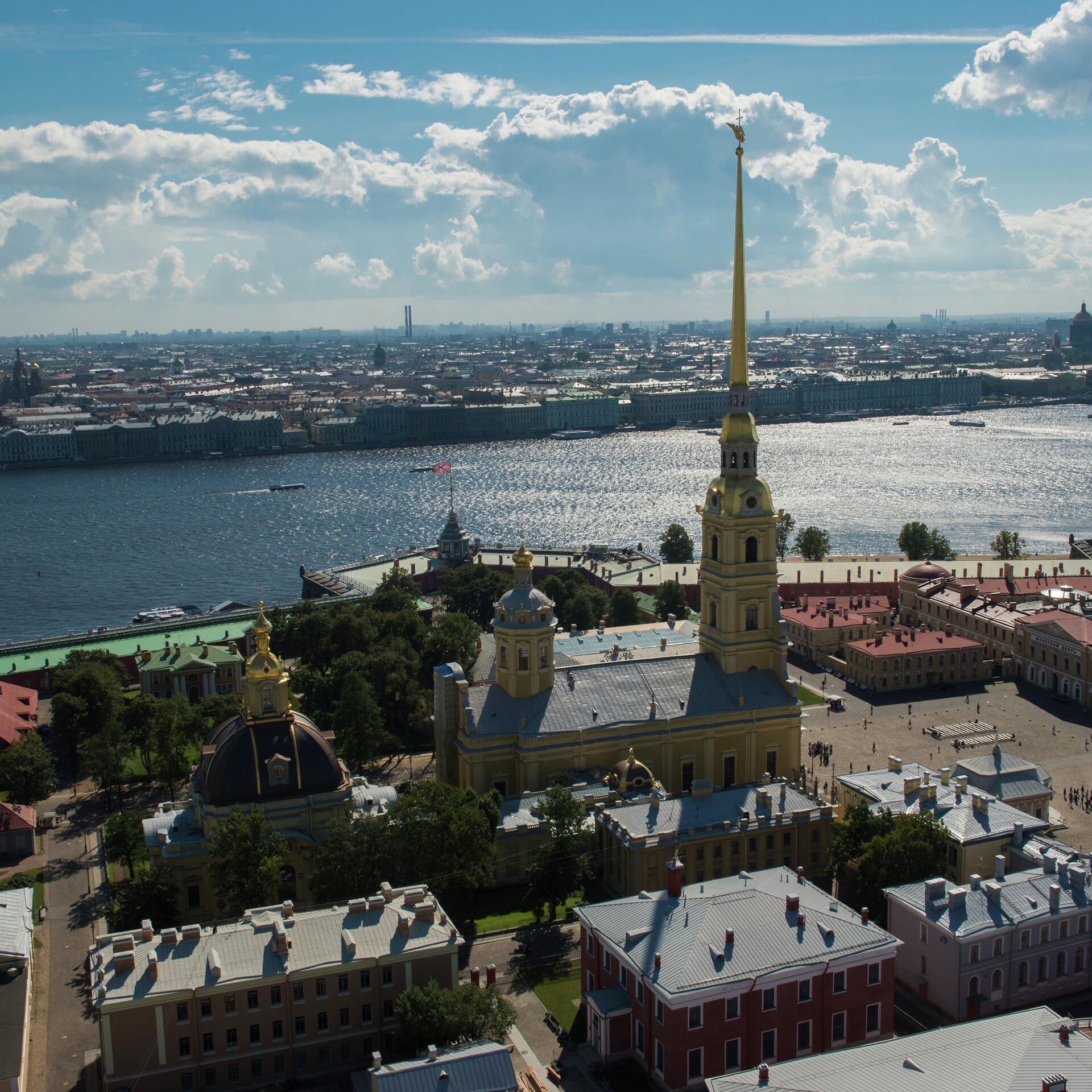 Фото сторона. Петропавловская крепость 4к. Петроградский район. Питер Петроградский район. Петроградская Петропавловская.