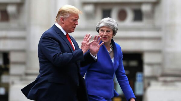 Президент США Дональд Трамп и премьер-министр Великобритании Тереза Мэй во время встречи в Лондоне. 4 июня 2019