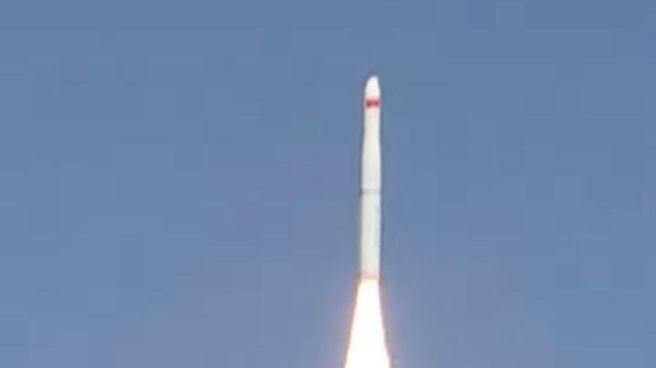 Запуск китайской ракеты-носителя Чанчжэн