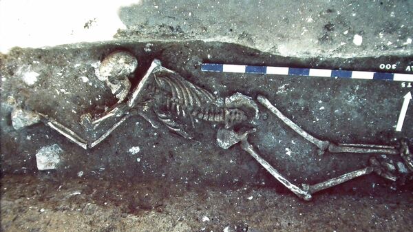 Скелет одной из жертв древней чумы, найденный на юге Франции
