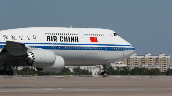 Китайский самолет с председателем КНР Си Цзиньпином