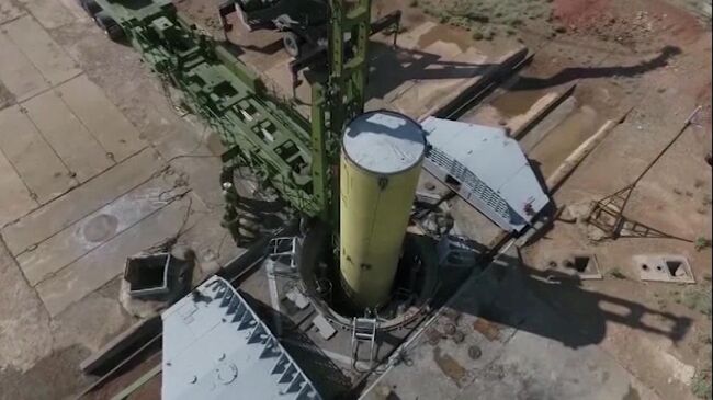 Новая ракета системы ПРО во время испытаний на полигоне Сары-Шаган в Казахстане