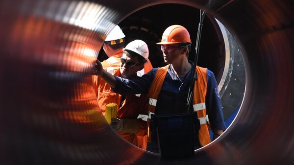 Рабочие на участке строительства газопровода Северный поток — 2