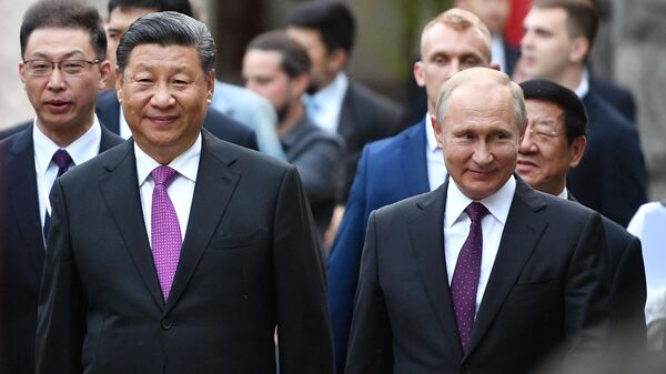 Президент РФ Владимир Путин и председатель Китайской Народной Республики (КНР) Си Цзиньпин 