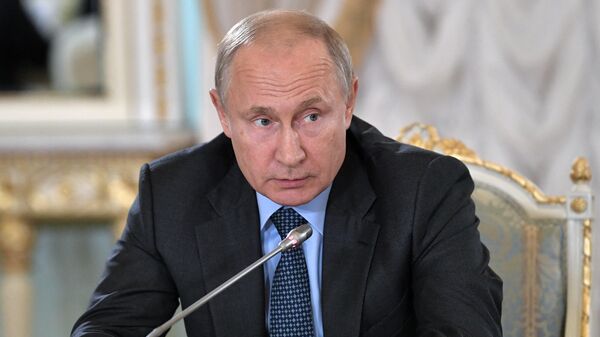 Президент РФ Владимир Путин принимает участие в Петербургском международном экономическом форуме