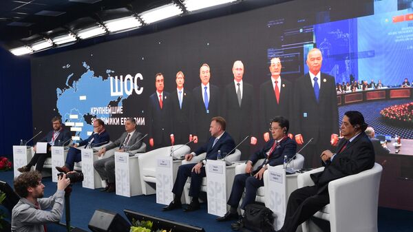 Сессия Интеграция vs. протекционизм: роль институтов развития в формировании единого экономического пространства Большой Евразии в рамках Петербургского международного экономического форума 2019