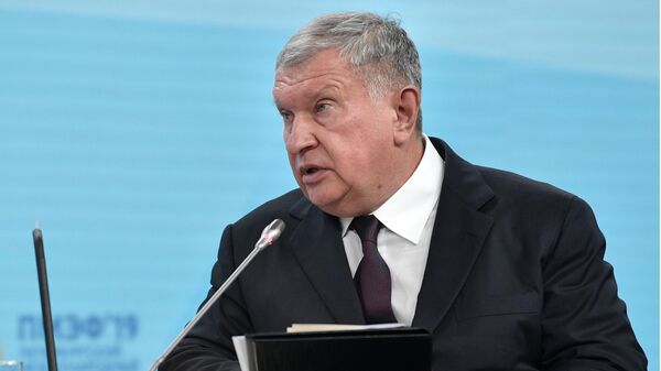 Председатель правления ОАО НК Роснефть Игорь Сечин на Петербургском международном экономическом форуме-2019