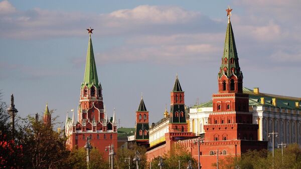 Троицкая, Комендантская, Оружейная и Боровицкая башни Московского Кремля