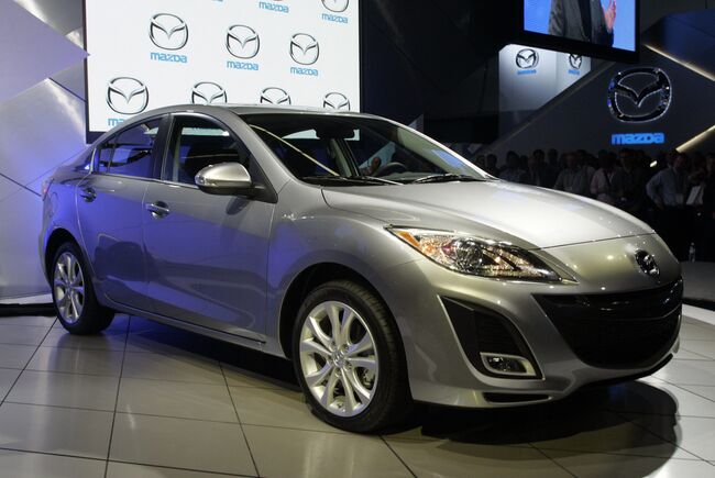 2010 Mazda 3 на международном автосалоне в Лос-Анджелесе