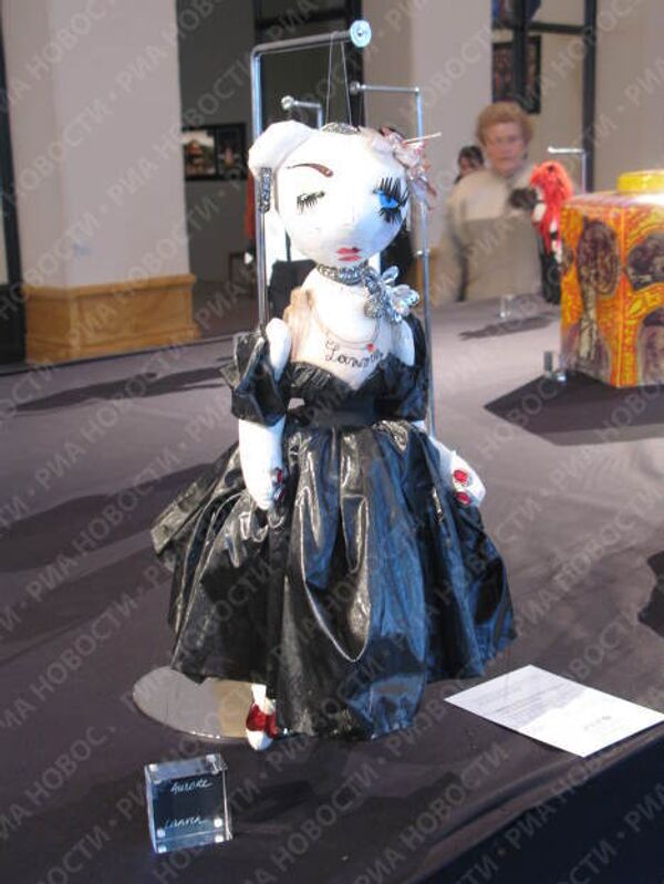 Выставка кукол Мордашки от дизайнеров 2008 в Париже