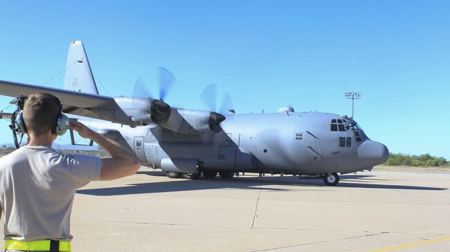 Самолет ВВС США EC-130H Compass Call