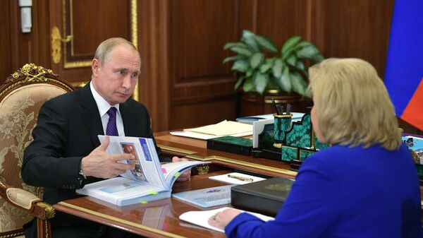 Владимир Путин и Уполномоченный по правам человека Татьяна Москалькова во время встречи. 10 июня 2019