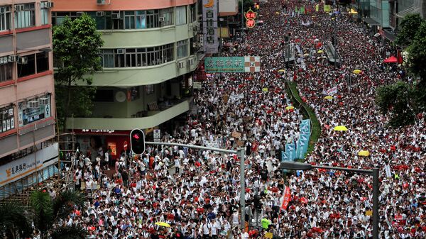 Демонстранты во время акции протеста в Гонконге. Архивное фото