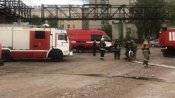 Пожар на территории завода Красный Выборжец, Санкт-Петербург. 13 июня 2019