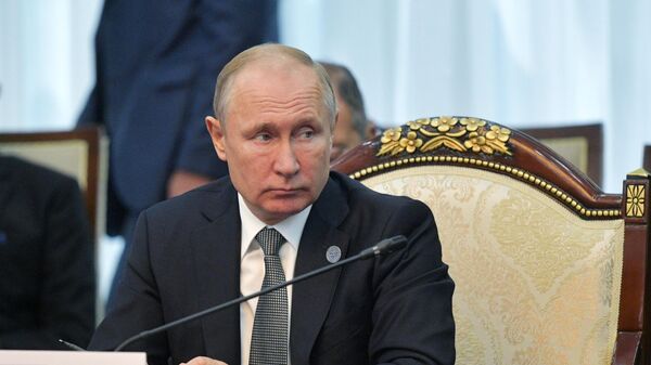 Президент РФ Владимир Путин принимает участие в заседании Совета глав государств - членов ШОС в Бишкеке