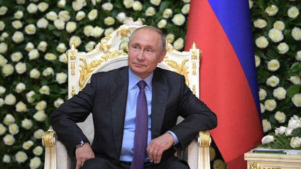 Президент РФ Владимир Путин прибыл в Душанбе для участия в саммите СВМДА. 14 июня 2019
