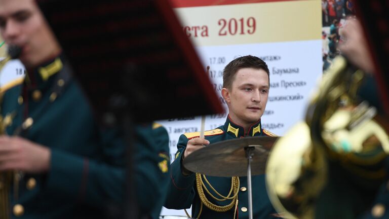 Программа Военные оркестры в парках