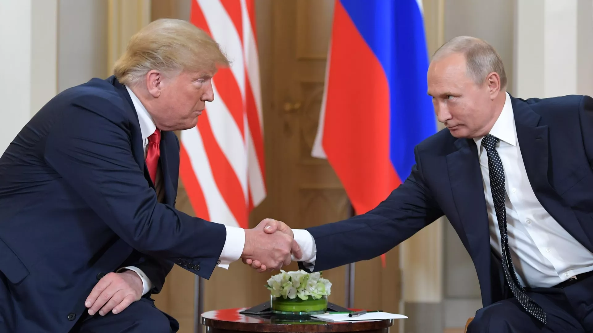 Президент РФ Владимир Путин и президент США Дональд Трамп во время встречи - РИА Новости, 1920, 19.03.2025