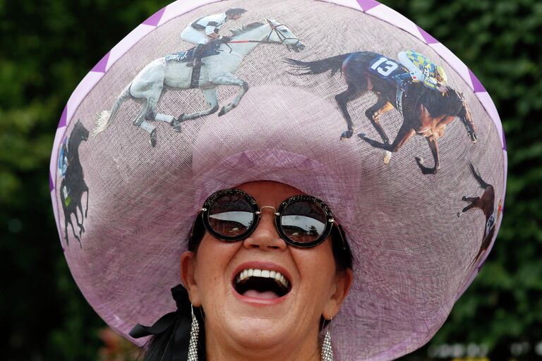 Посетительница королевских скачек Royal Ascot