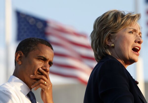 Барак Обама и Хиллари Клинтон во время предвыборной кампании