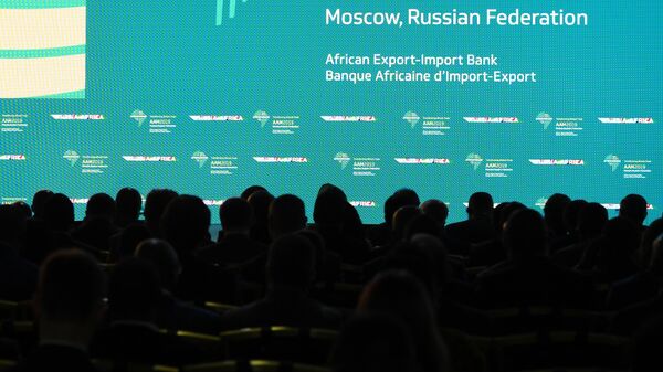 Министр иностранных дел РФ Сергей Лавров выступает с приветственным словом на конференции Россия - Африка. 20 июня 2019