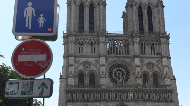 Собор Парижской Богоматери (Notre Dame de Paris) в Париже