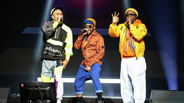 Участники группы The Black Eyed Peas