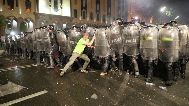 Протесты у здания парламента в Тбилиси. 21 июня 2019