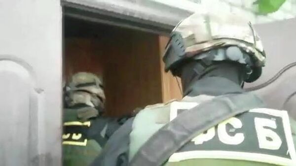 Сотрудники ФСБ РФ во время спецоперации в Карачаево-Черкесии