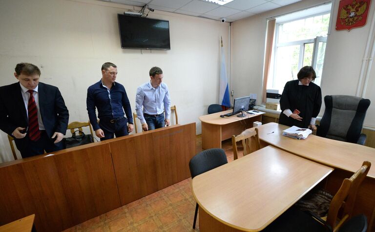 Заседание Фрунзенского районного суда Владивостока по делу компании-отловщика косаток Афалина. 24 июня 2019 Заседание Фрунзенского районного суда Владивостока по делу компании-отловщика косаток Афалина. 24 июня 2019