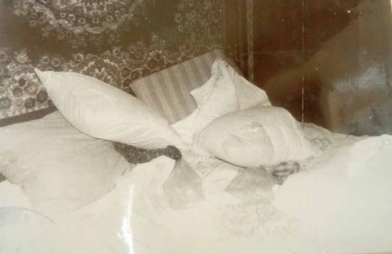 Фотография места преступления из уголовного дела о двойном убийстве в Оренбурге