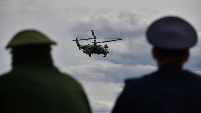 Одиночный пилотаж вертолета Ка-52 Аллигатор на V Международном военно-техническом форуме Армия-2019