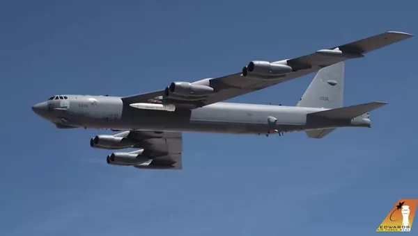 Первый полет B-52 Stratofortress, оснащенного прототипом гиперзвуковой ракеты AGM-183A Первый полет B-52 Stratofortress, оснащенного прототипом гиперзвуковой ракеты AGM-183A