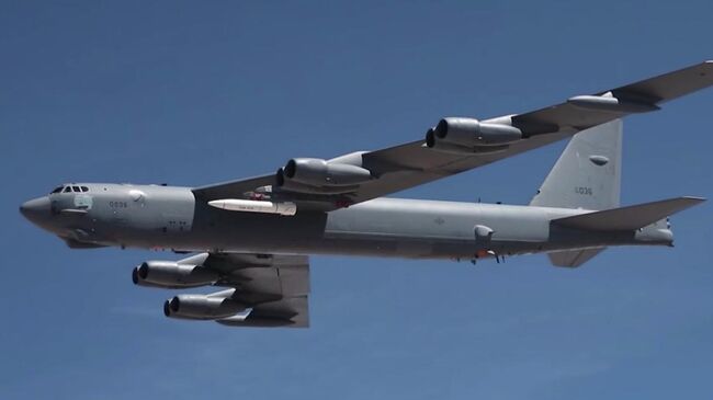 Первый полет B-52 Stratofortress, оснащенного прототипом гиперзвуковой ракеты AGM-183A 