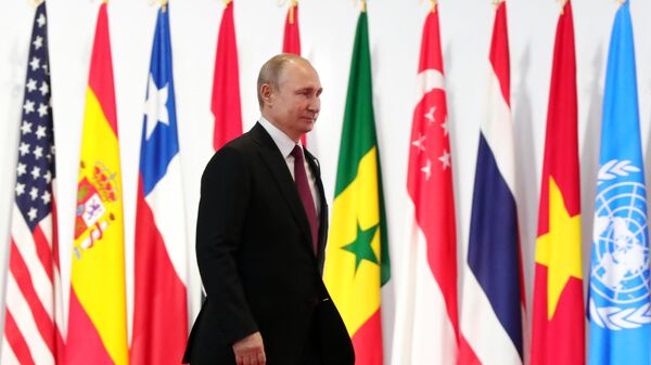 Президент РФ Владимир Путин на полях саммита Группы двадцати в Осаке