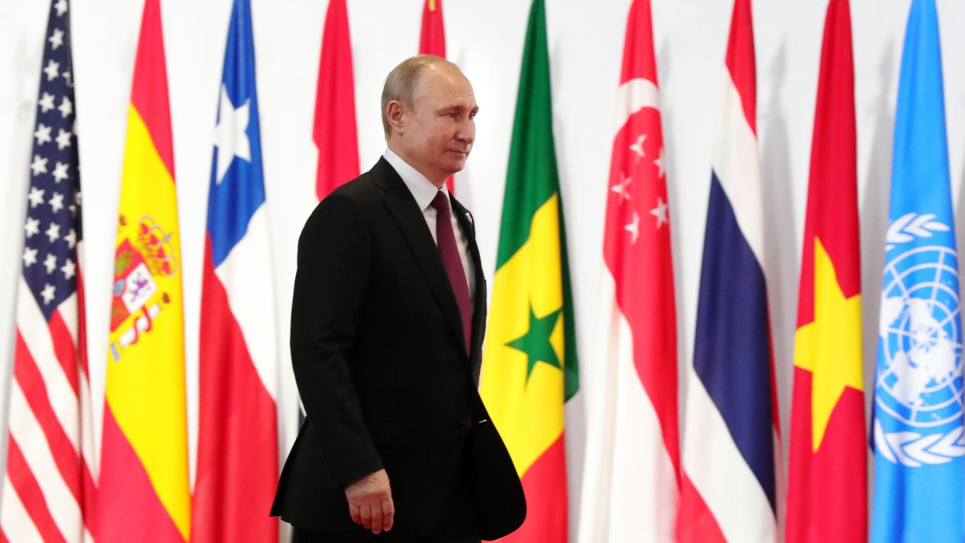 Президент России Владимир Путин на полях саммита Группы двадцати в Осаке. 28 июня 2019 года - РИА Новости, 1920, 18.11.2024