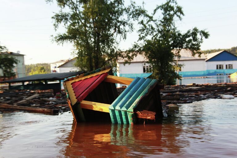 Вид на подтопленные районы Тулуна