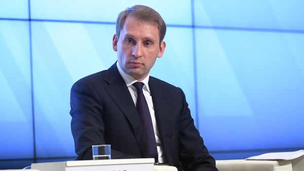 Министр по развитию Дальнего Востока и Арктики Александр Козлов на заседании коллегии Министерства РФ по развитию Дальнего Востока и Арктики в ММПЦ МИА Россия сегодня в Москве. 3 июля 2019 Министр по развитию Дальнего Востока и Арктики Александр Козлов на заседании коллегии Министерства РФ по развитию Дальнего Востока и Арктики в ММПЦ МИА Россия сегодня в Москве. 3 июля 2019