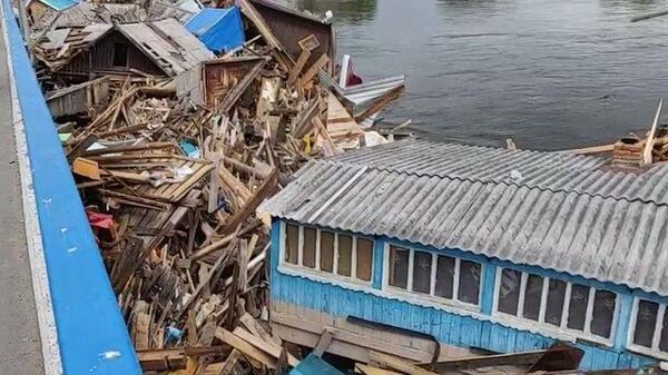 Кадры ликвидации последствий наводнения в Иркутской области