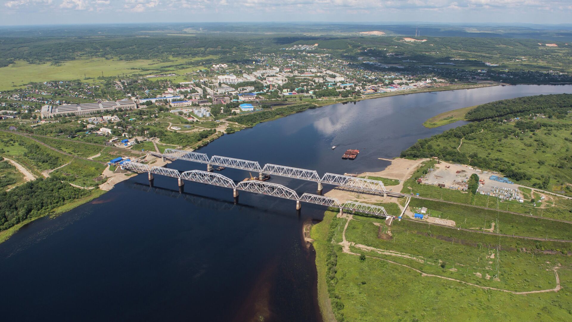 Железнодорожные мосты через реку Бурея в Бурейском районе Амурской области - РИА Новости, 1920, 03.08.2021