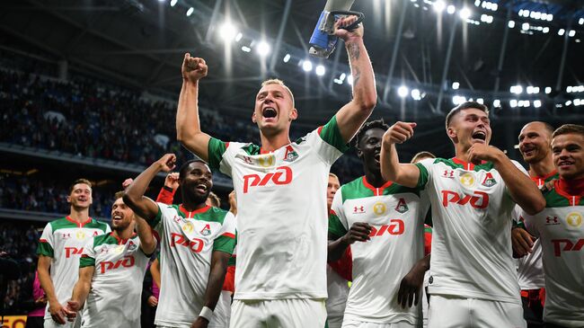 Футболисты Локомотива