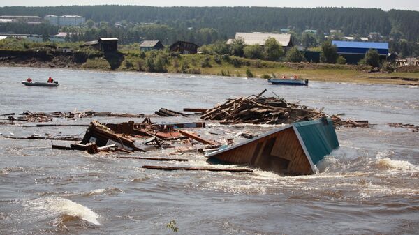 Последствия подтопления в городе Тулун в Иркутской области