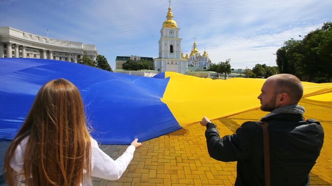 Флаг Украины в Киеве. Архивное фото