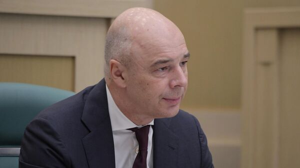 Первый вице-премьер РФ, министр финансов РФ Антон Силуанов выступает на заседании Совета Федерации РФ. 10 июля 2019