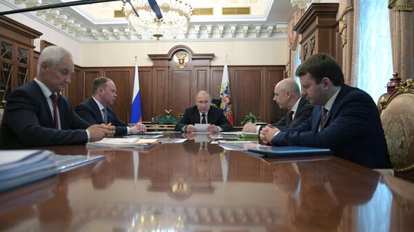  Владимир Путин проводит совещание по экономическим вопросам. 10 июля 2019