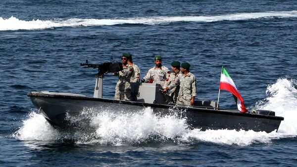Иранские военные в Ормузском проливе