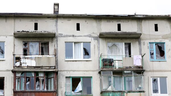 Последствия обстрела украинскими силовиками города Горловка 