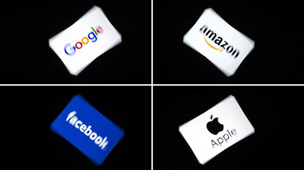 Логотипы компаний Facebook, Apple, Google и Amazon