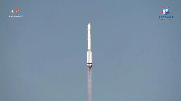 Запуск ракеты-носителя Протон-М с разгонным блоком ДМ-03 и астрофизической космической обсерваторией Спектр-РГ с космодрома Байконур. 13 июля 2019